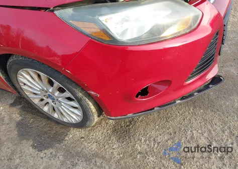 2012 Ford Focus Titanium из США, поврежденный, VIN 1FAHP3J25CL330161